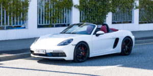 Автомобили